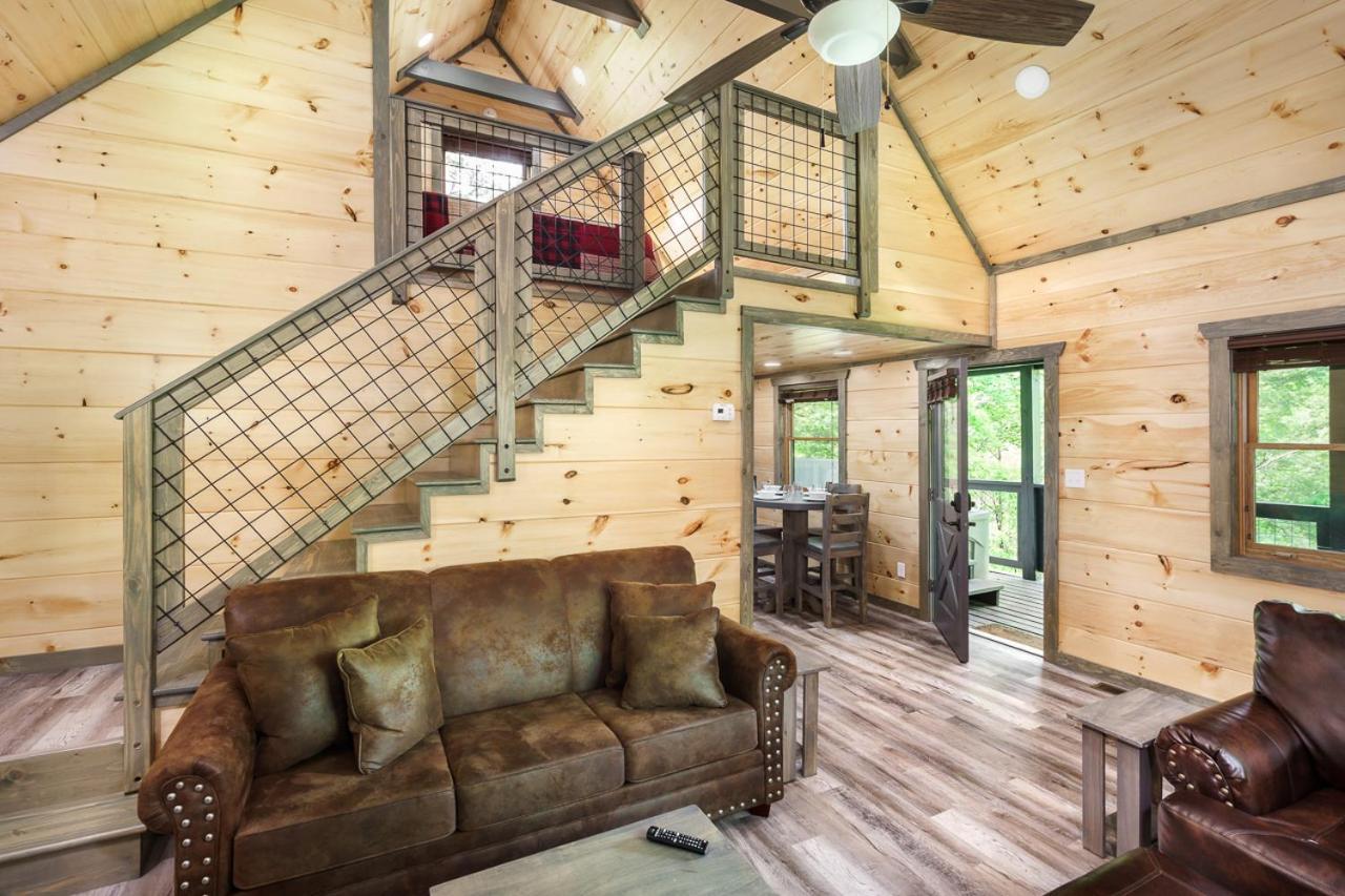 Love Leigh By Stony Brook Cabins Gatlinburg Exteriör bild