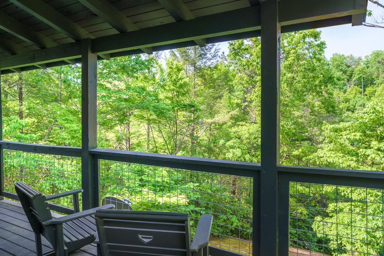 Love Leigh By Stony Brook Cabins Gatlinburg Exteriör bild